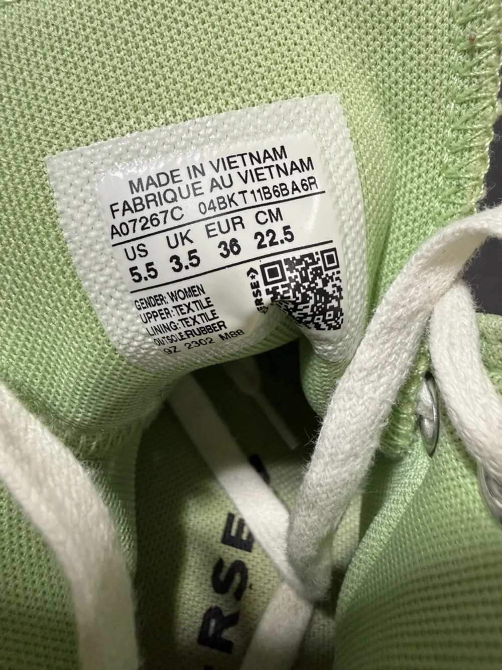 Converse Kids High Top chunky heel Sneakers in Pale Green and White sz 5.5